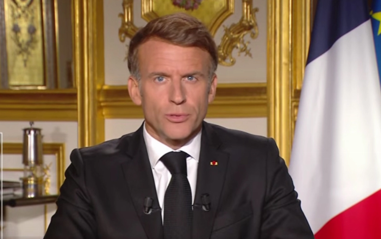 Macron belooft harde aanpak, maar ook zondagavond weer rellen in Frankrijk